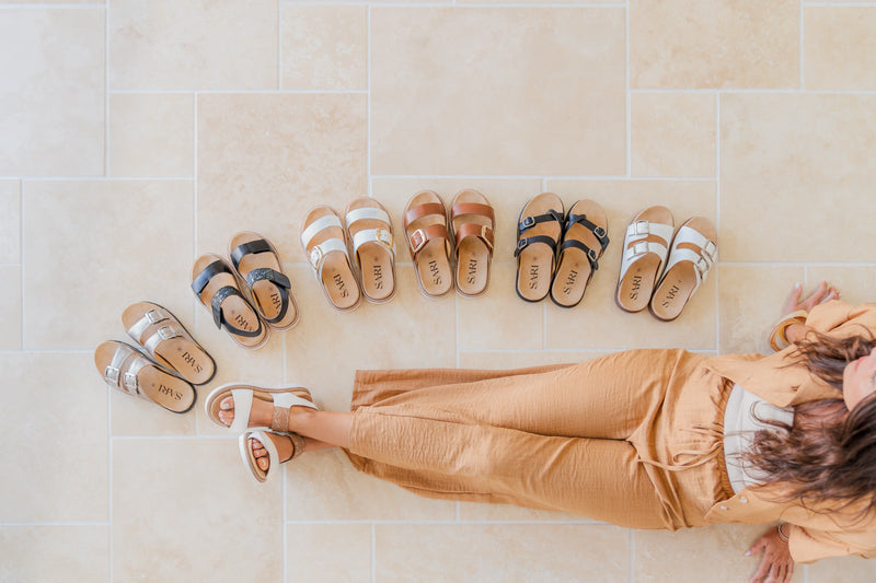 Did you know that the average
person takes around <strong>10,000 steps</strong> every day?